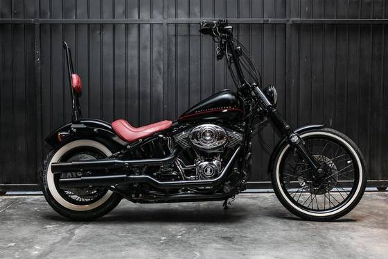 HARLEY-DAVIDSON SOFTAIL BLACKLINE HARLEY-DAVIDSON SOFTAIL BLACKLINE